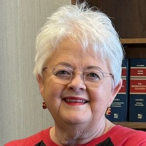 Meet your Posher, Connie